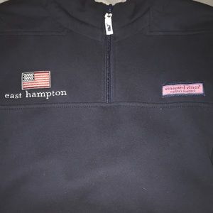 Vineyard vines sweatshirt